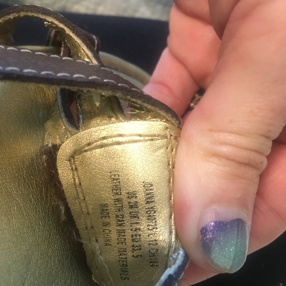 Stride Right brown sandals - Picture 3 of 5